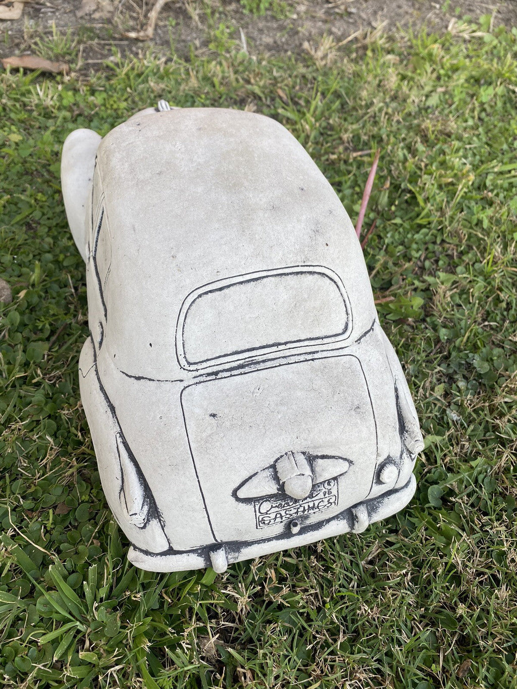 22nice4me Garden Statues concrete 1955 FJ car ornament in a classic sedan design for outdoor garden decor