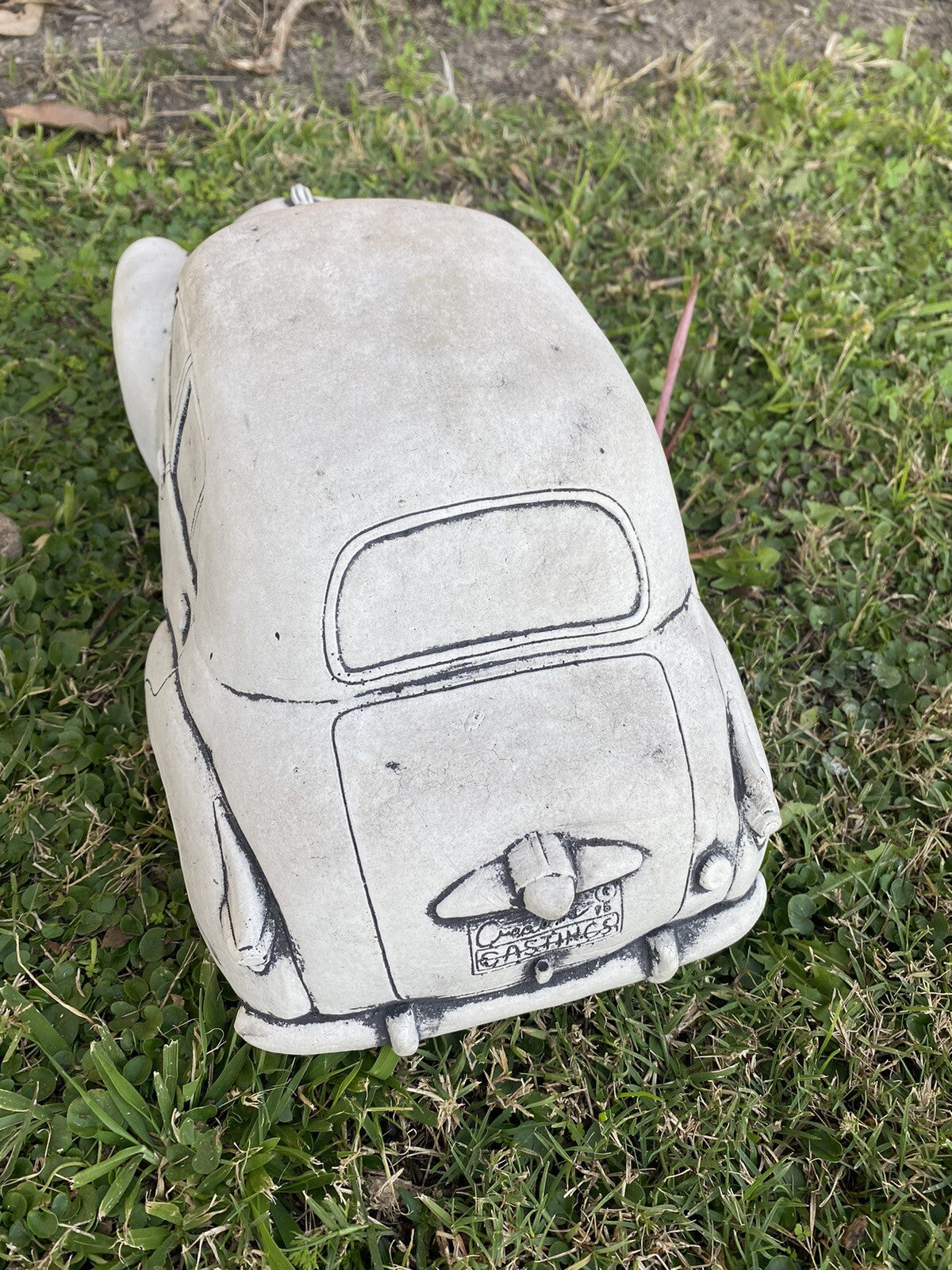 22nice4me Garden Statues concrete 1955 FJ car ornament in a classic sedan design for outdoor garden decor
