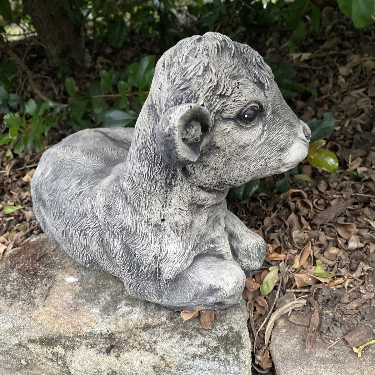 22nice4me Garden Statues hand-painted concrete calf ornament in a resting pose for outdoor garden decor