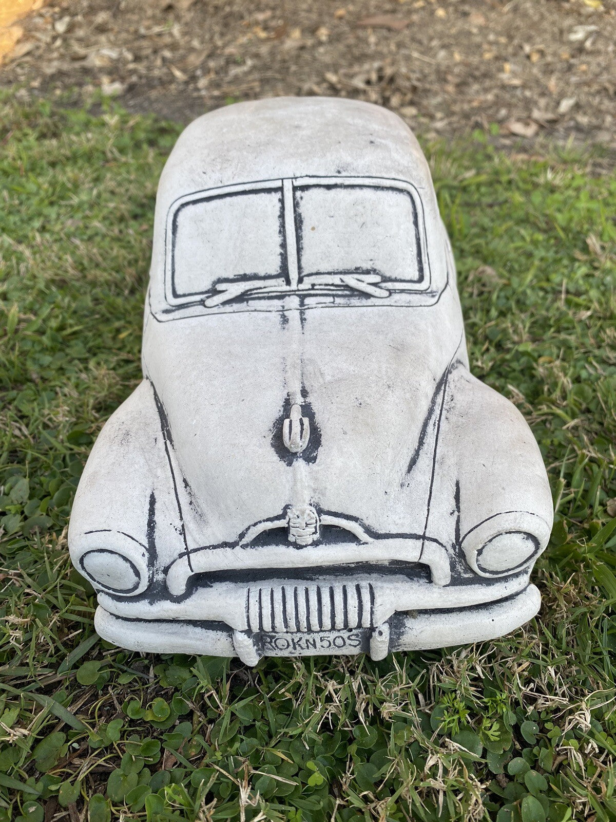 22nice4me Garden Statues hand-painted concrete 1955 FJ sedan car ornament for garden decor