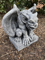 22nice4me Garden Statues hand-painted concrete gargoyle ornament with an antique rustic finish for outdoor decor
