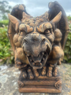 22nice4me Garden Statues concrete gargoyle with rust finish, detailed wings, horns, and fierce open-mouthed expression