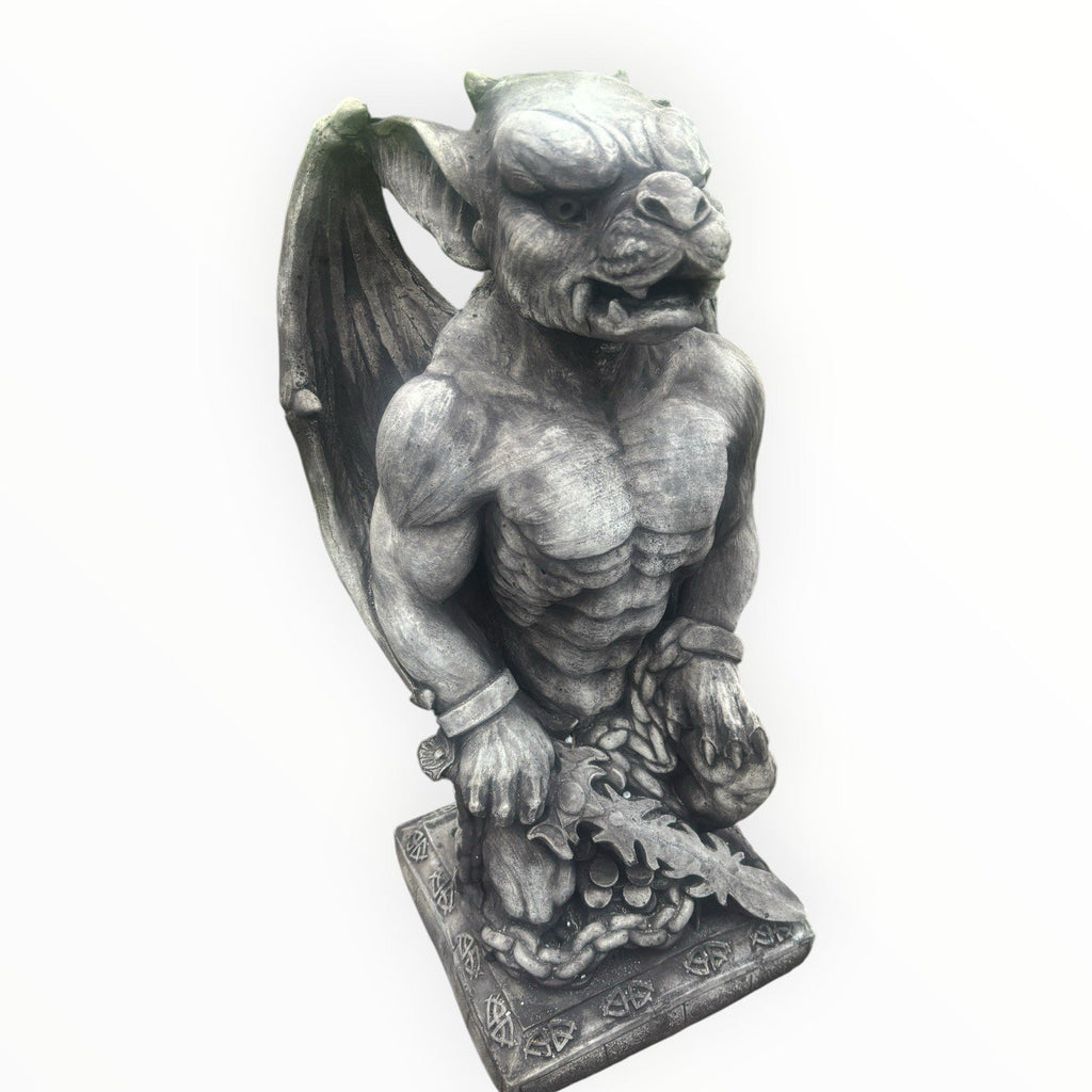 22nice4me Garden Statues concrete gargoyle statue with sword, featuring detailed gothic design for outdoor decor