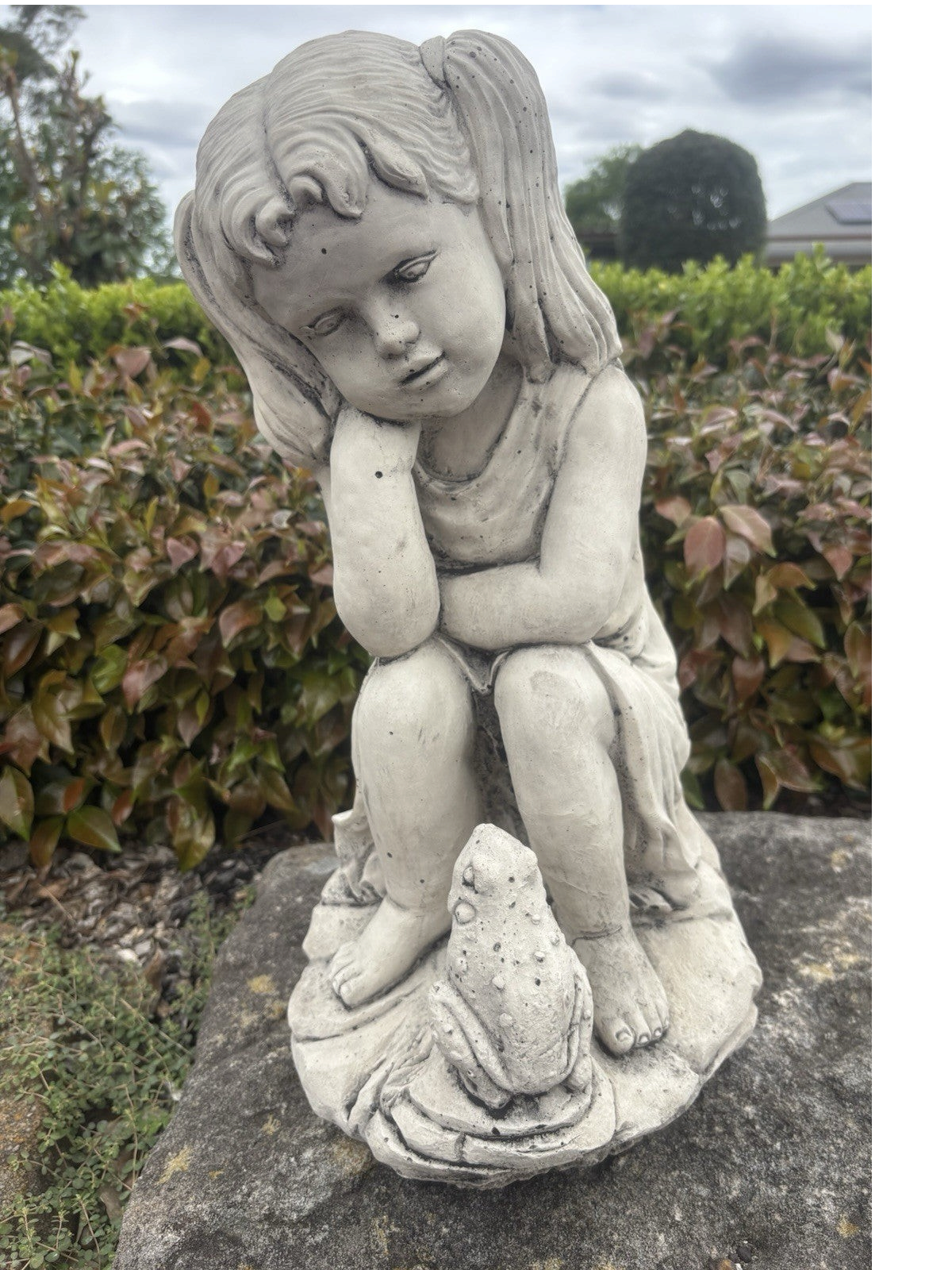 22nice4me Garden Statues concrete girl with frog ornament featuring a weathered grey stone finish in a garden setting
