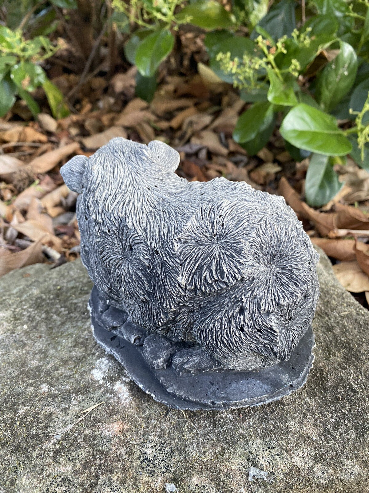 22nice4me Garden Statues Abyssinian guinea pig concrete ornament with a hand painted antique grey finish
