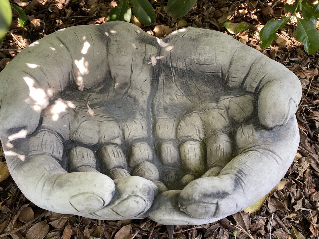 22nice4me Garden Statues hand-shaped concrete bird bath and bee feeder with a weathered matt finish for outdoor use