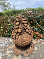 22nice4me Garden Statues concrete hen ornament with a detailed rustic rust finish and textured feather design