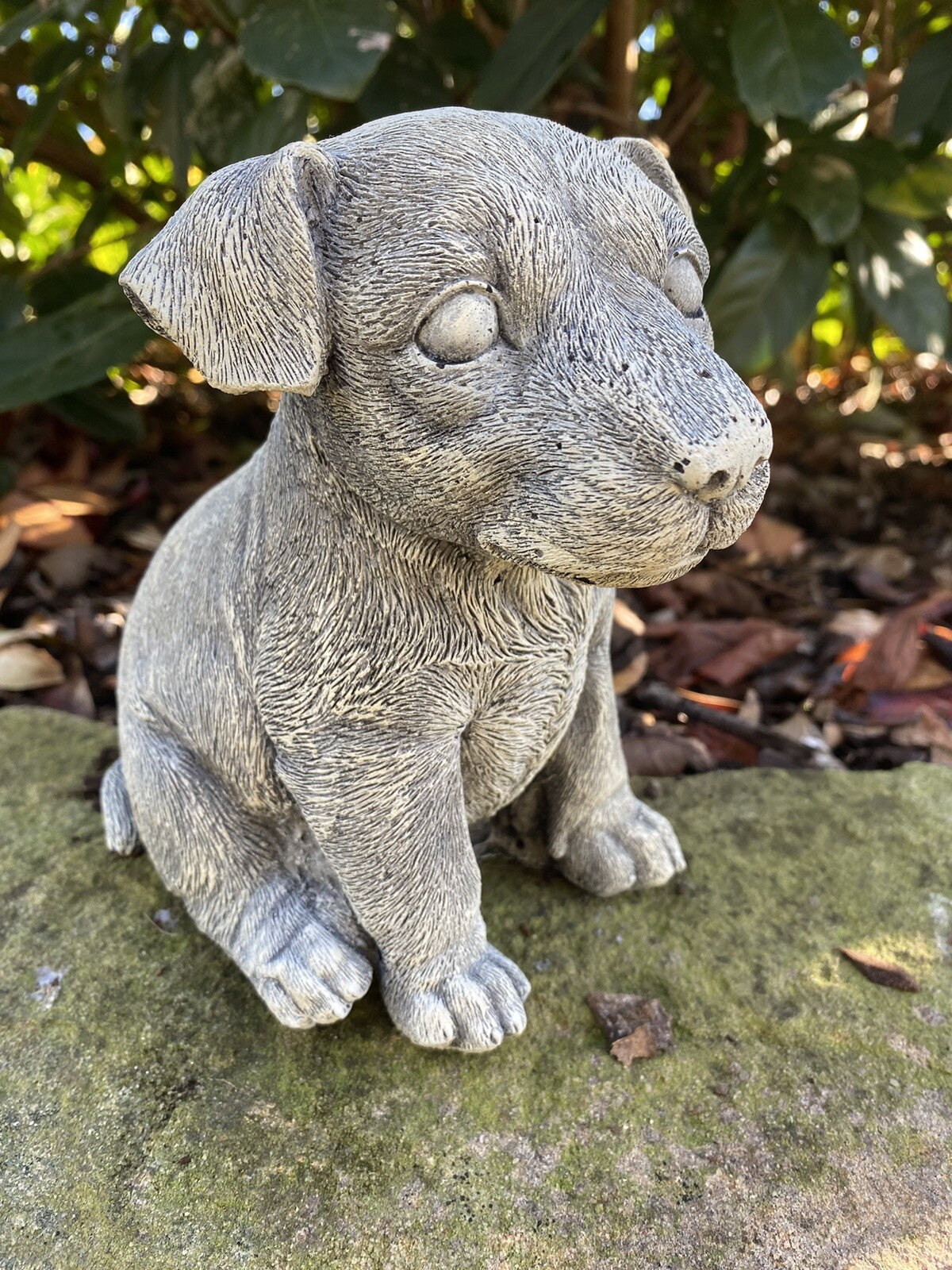 22nice4me Garden Statues concrete Jack Russell dog ornament with detailed fur texture sitting on a stone surface