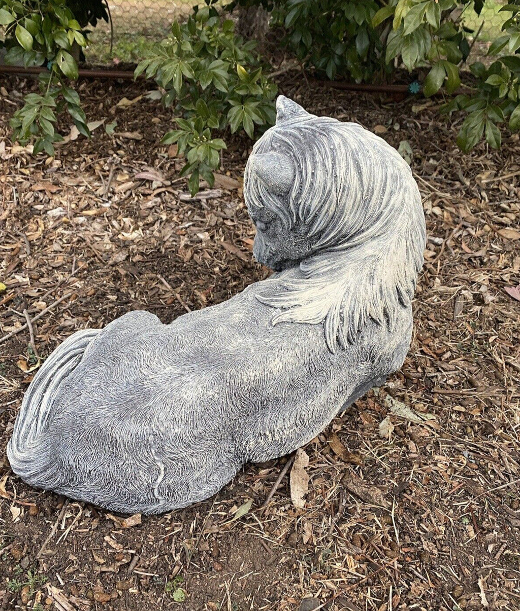 22nice4me Garden Statues concrete laying horse ornament with a hand-painted matt finish for outdoor garden decor