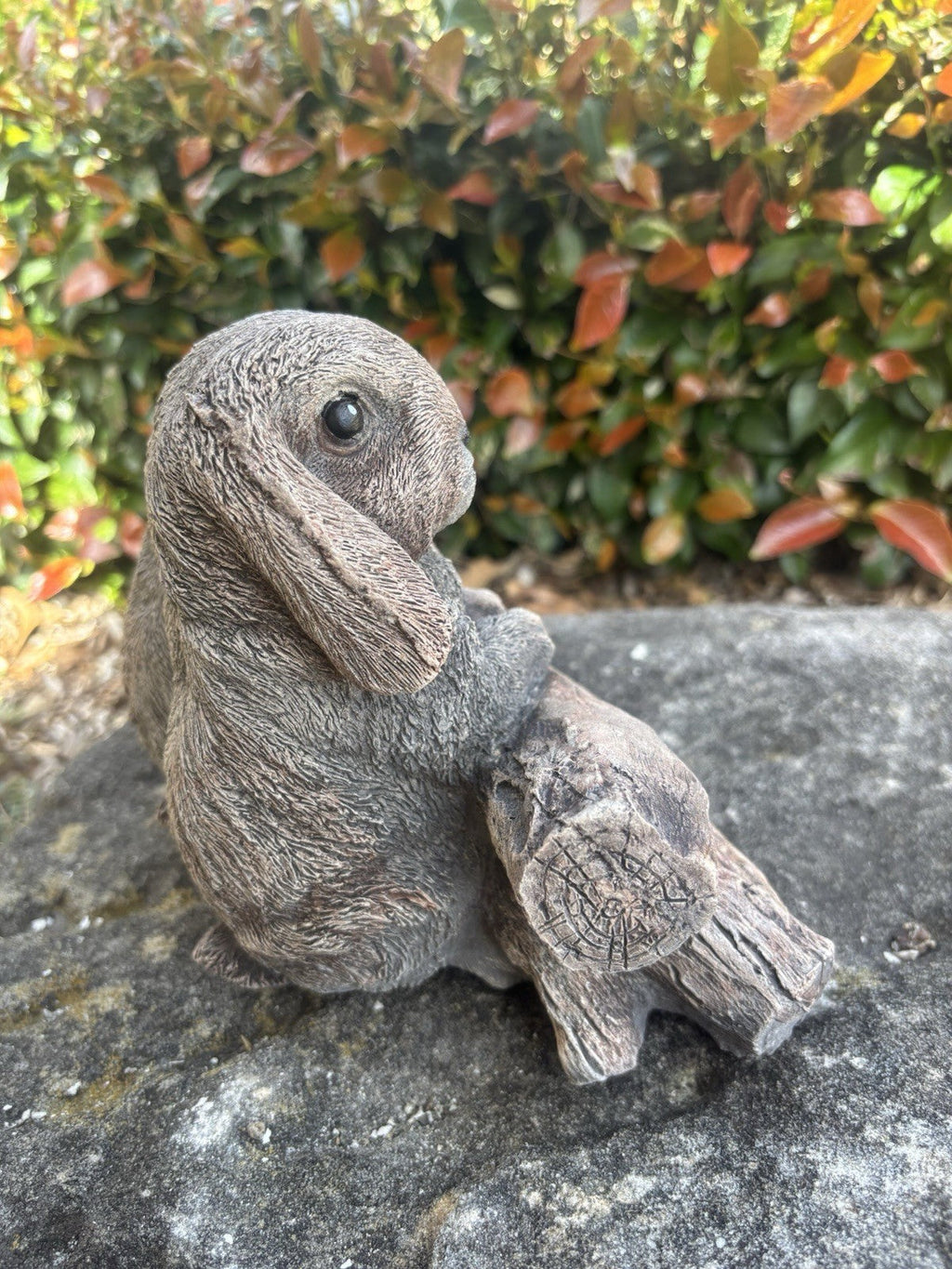22nice4me Garden Statues handcrafted concrete mini lop rabbit ornament with realistic fur texture on a stone base