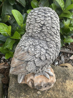 22nice4me Garden Statues concrete owl ornament with detailed feather texture and matt finish, perched on a rock