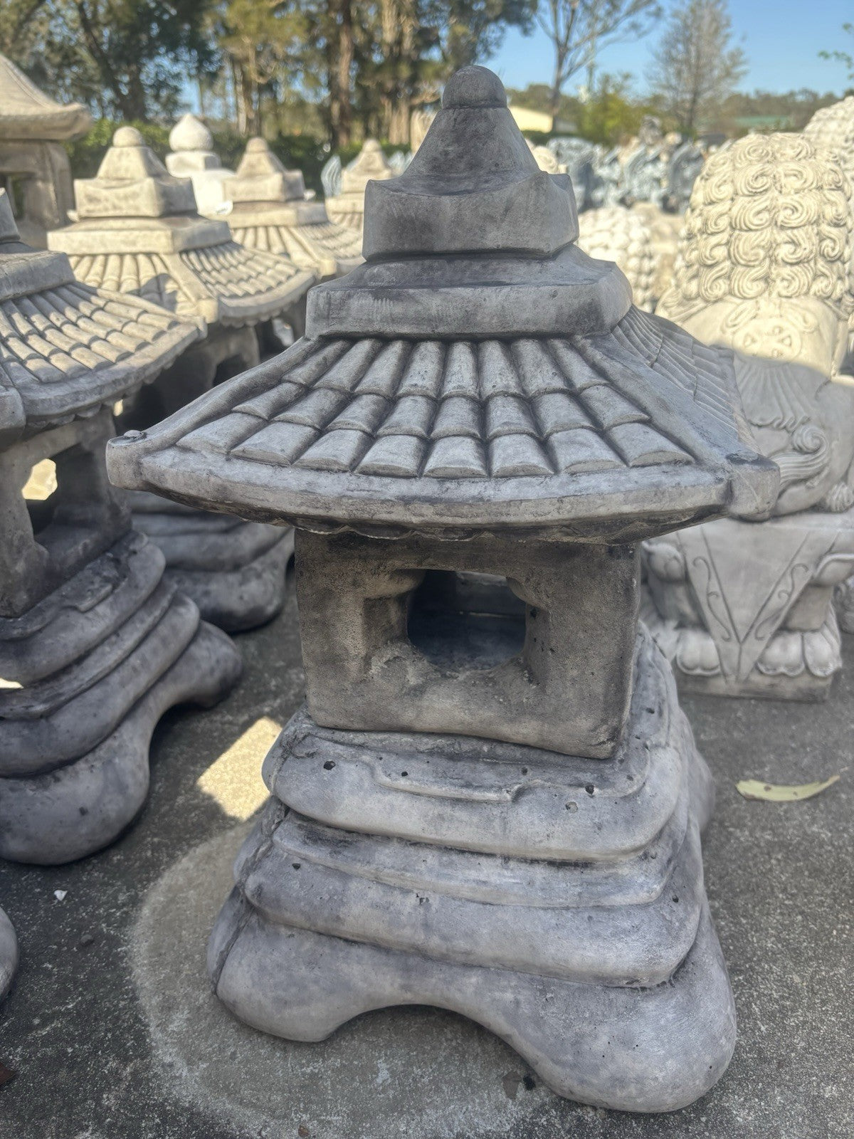 22nice4me Garden Statues concrete pagoda lantern with a tiered roof and natural grey finish for outdoor decor