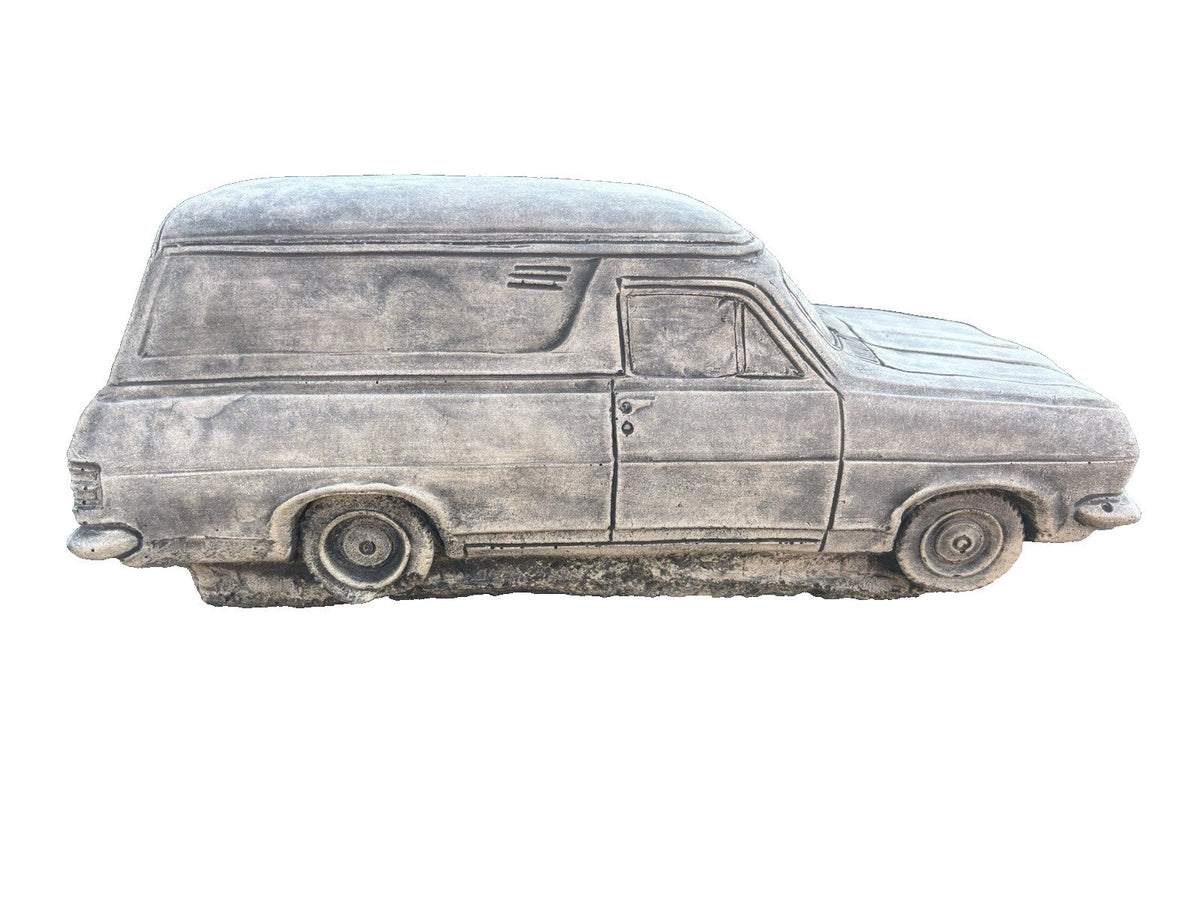 22nice4me Garden Statues 1967 HR panel van concrete statue with detailed bodywork and natural grey finish