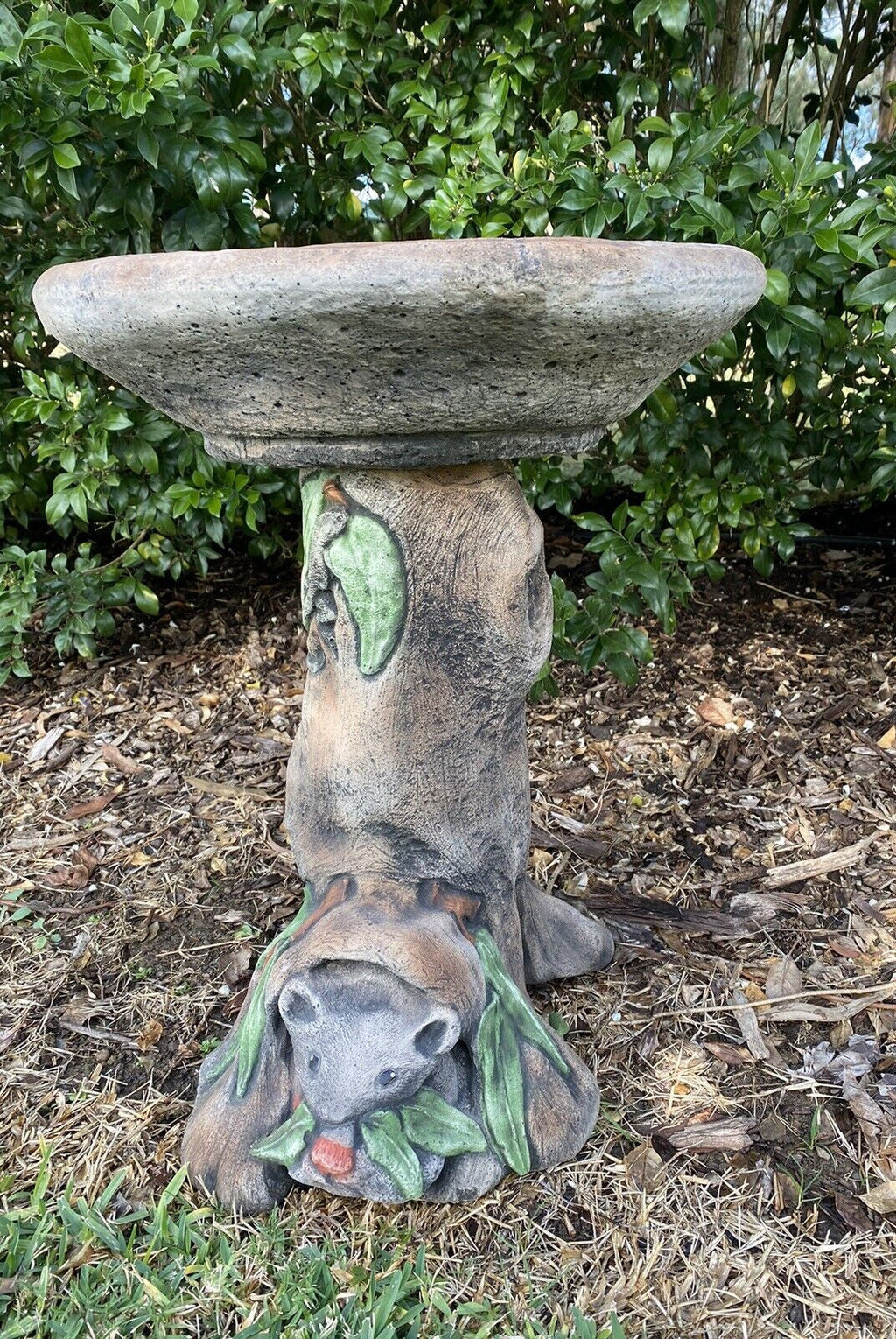 22nice4me Garden Statues concrete bird bath featuring a detailed possum and tree trunk pedestal in a garden setting