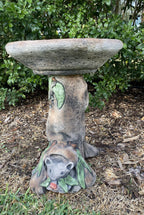 22nice4me Garden Statues concrete bird bath featuring a detailed possum and tree trunk pedestal in a garden setting
