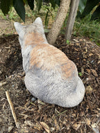 22nice4me Garden Statues grey and tan concrete sleeping cat ornament with realistic fur texture in a garden setting