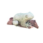 22nice4me Garden Statues handcrafted concrete green tree frog ornament perched on a textured log for outdoor decor