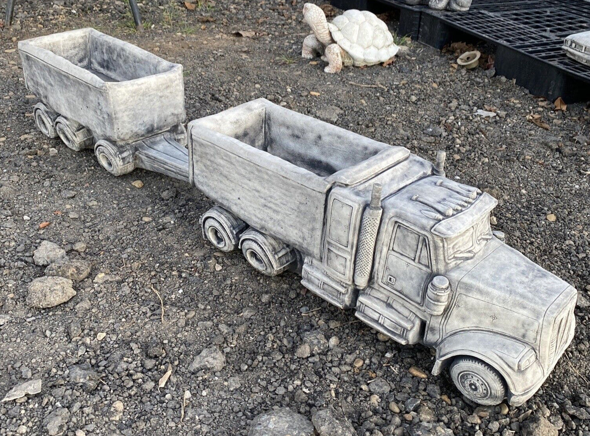 22nice4me Garden Statues concrete truck and dog ornament with a hand-painted grey matt finish for outdoor decor