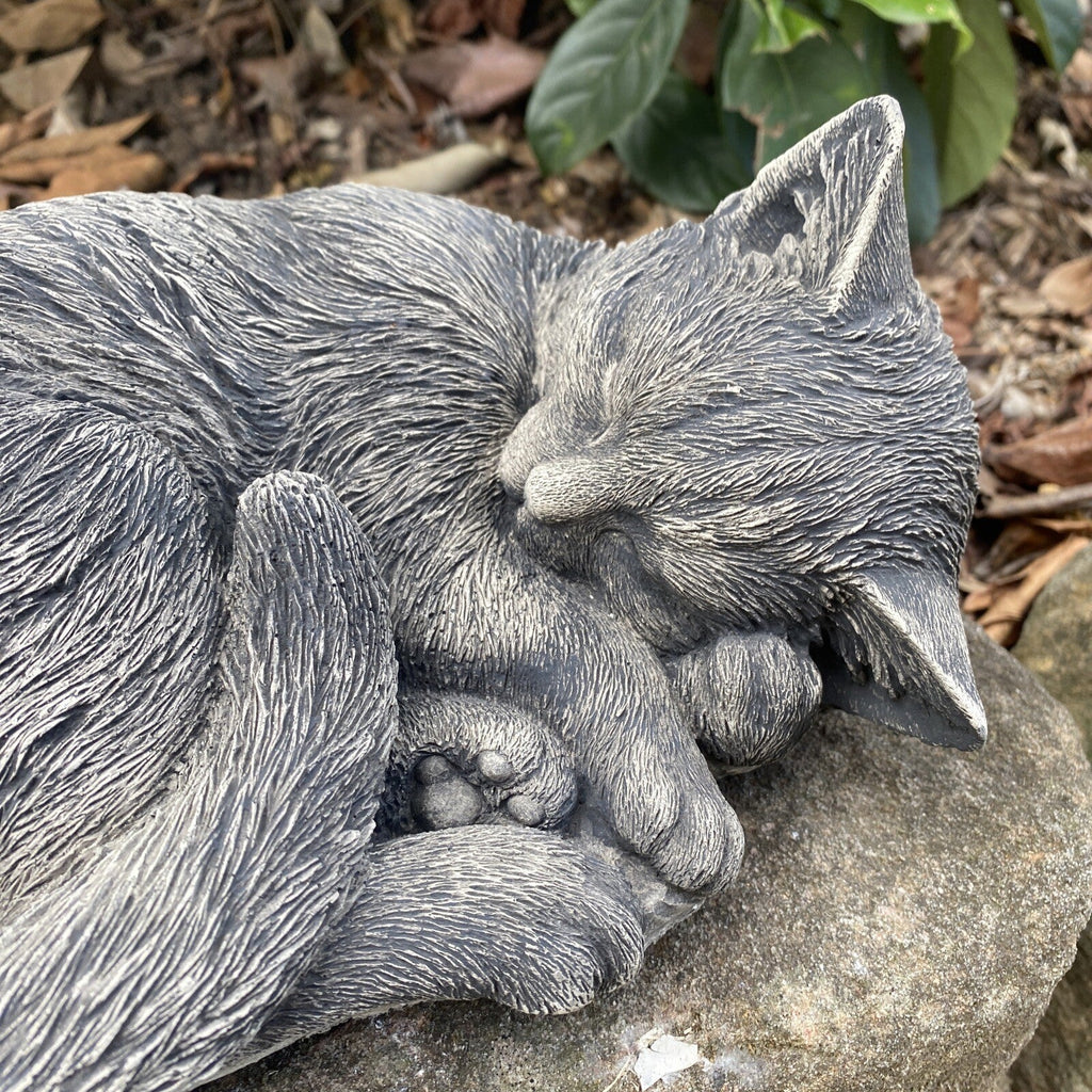 22nice4me Garden Statues grey concrete sleeping kitten statue with detailed fur texture for outdoor garden decor
