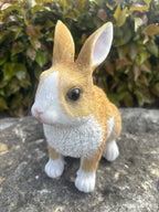 22nice4me Garden Statues realistic brown and white resin rabbit ornament with detailed fur texture