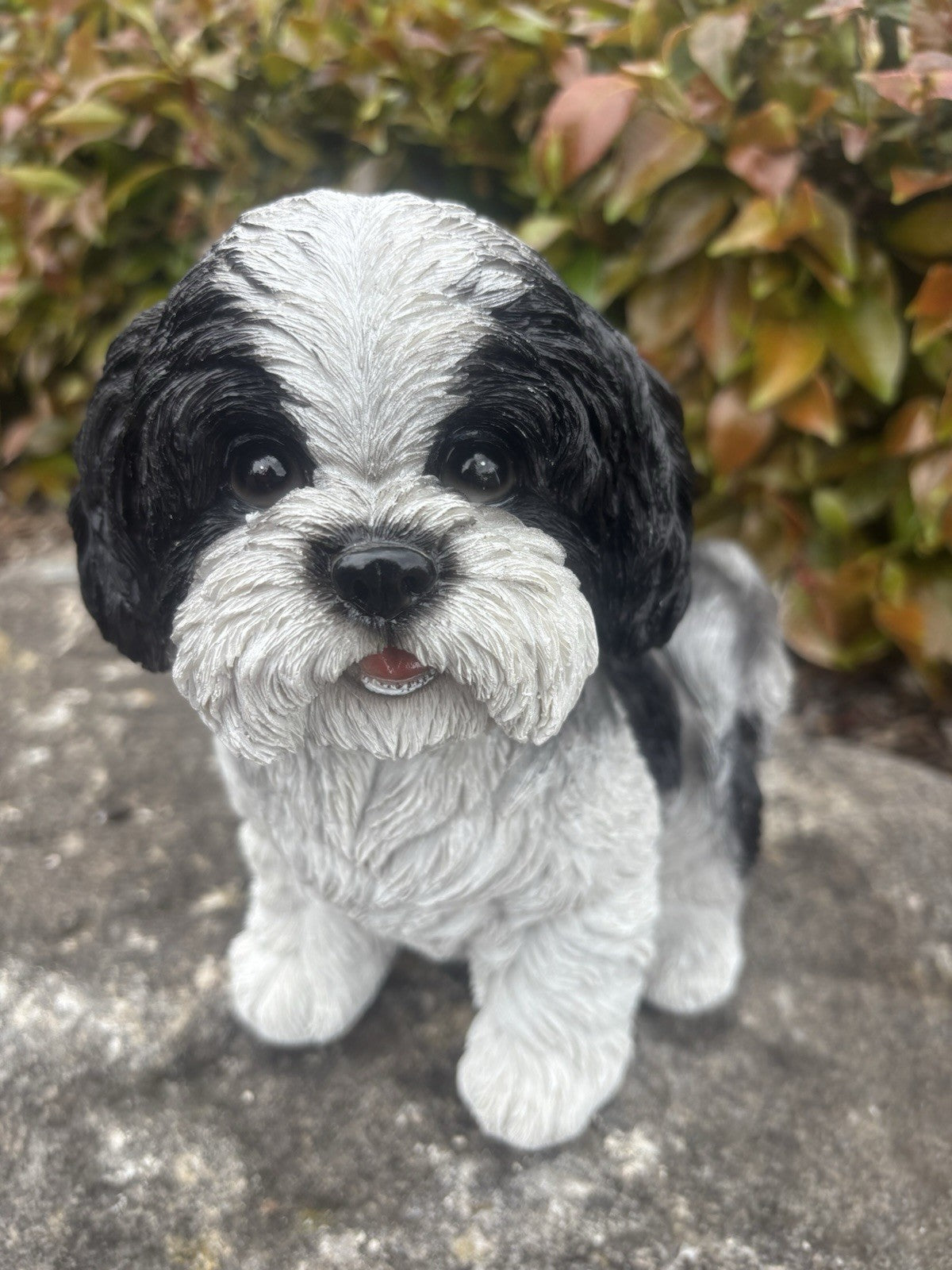22nice4me Garden Statues realistic black and white resin Shih Tzu dog ornament with detailed fur and glossy eyes