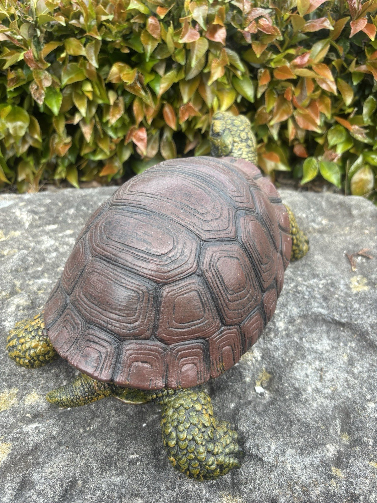 22nice4me Garden Statues resin tortoise ornament with a reddish-brown patterned shell and textured green gold skin