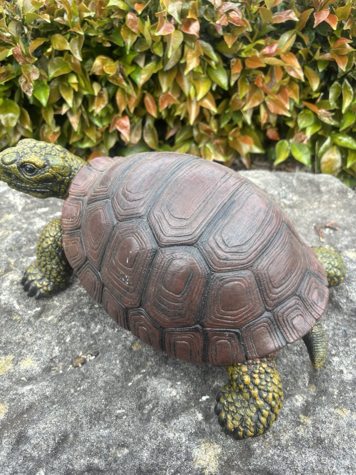 22nice4me Garden Statues resin tortoise ornament with a reddish-brown patterned shell and textured green gold skin
