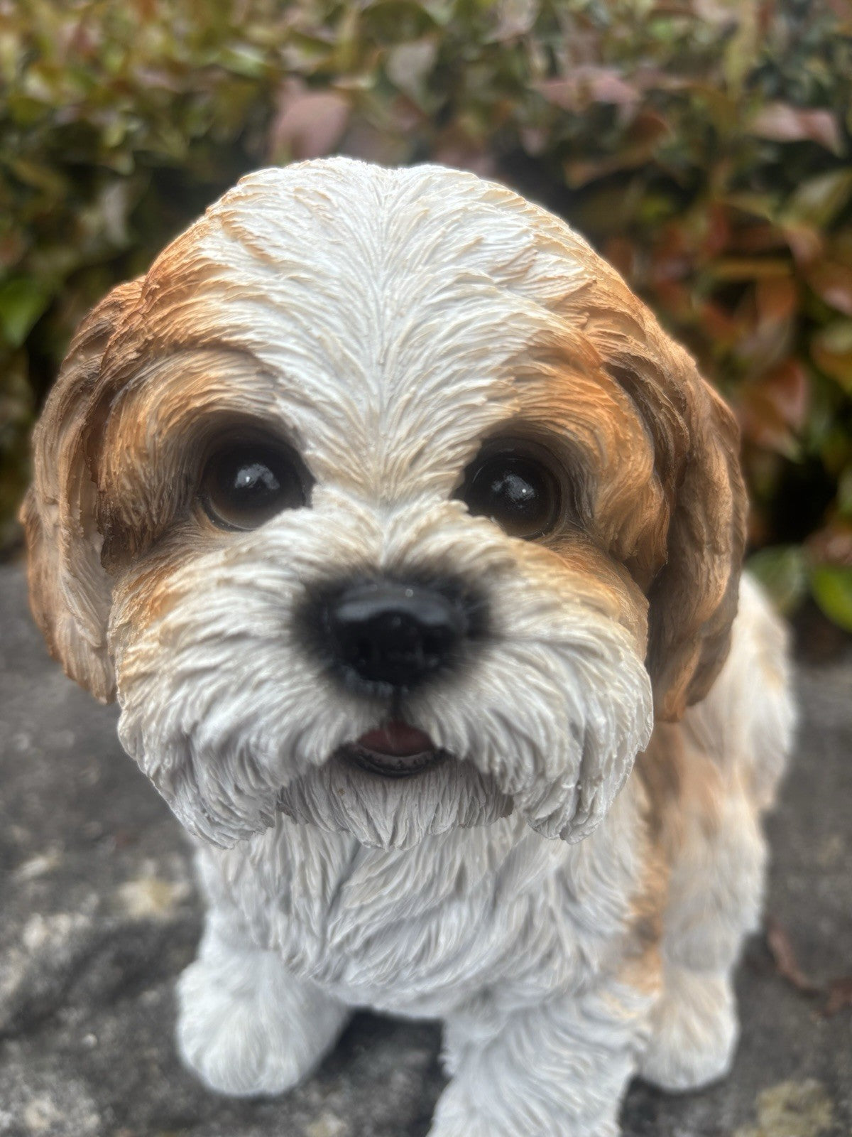 22nice4me Garden Statues realistic white and tan resin Shih Tzu dog ornament with detailed fur and glossy eyes