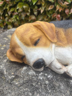22nice4me Garden Statues resin sleeping Beagle dog ornament with realistic tan, white, and black fur texture