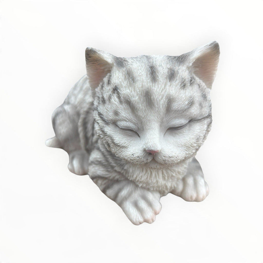 22nice4me Garden Statues resin sleeping grey tabby cat ornament with textured fur and peaceful curled-up pose