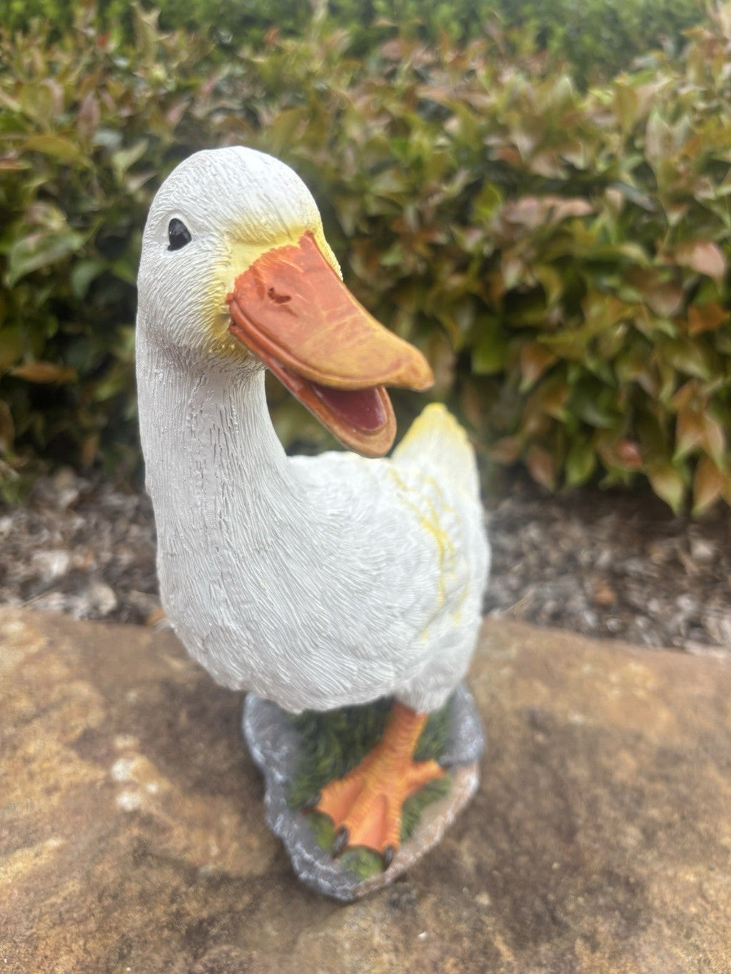 22nice4me Garden Statues white resin duck ornament with orange beak and textured feathers on a natural base