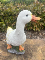 22nice4me Garden Statues white resin duck ornament with textured feathers, orange beak, and feet on a stone base