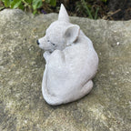 CHIHUAHUA MEMORIAL DOG ANIMAL GARDEN STATUE ORNAMENT FIGURINE
