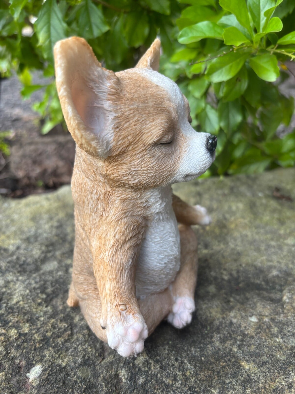 FENGSHUI CHIHUAHUA STATUE PUPPY DOG MEMORIAL ANIMAL GARDEN ORNAMENT