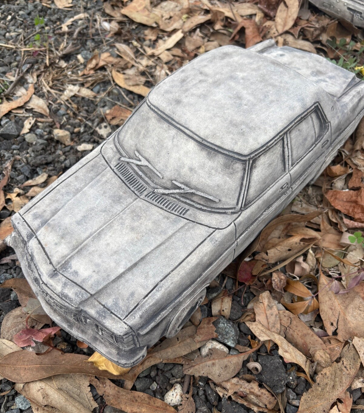 HZ SLE Statesman Car Statue Ornament Concrete Garden Australian Made
