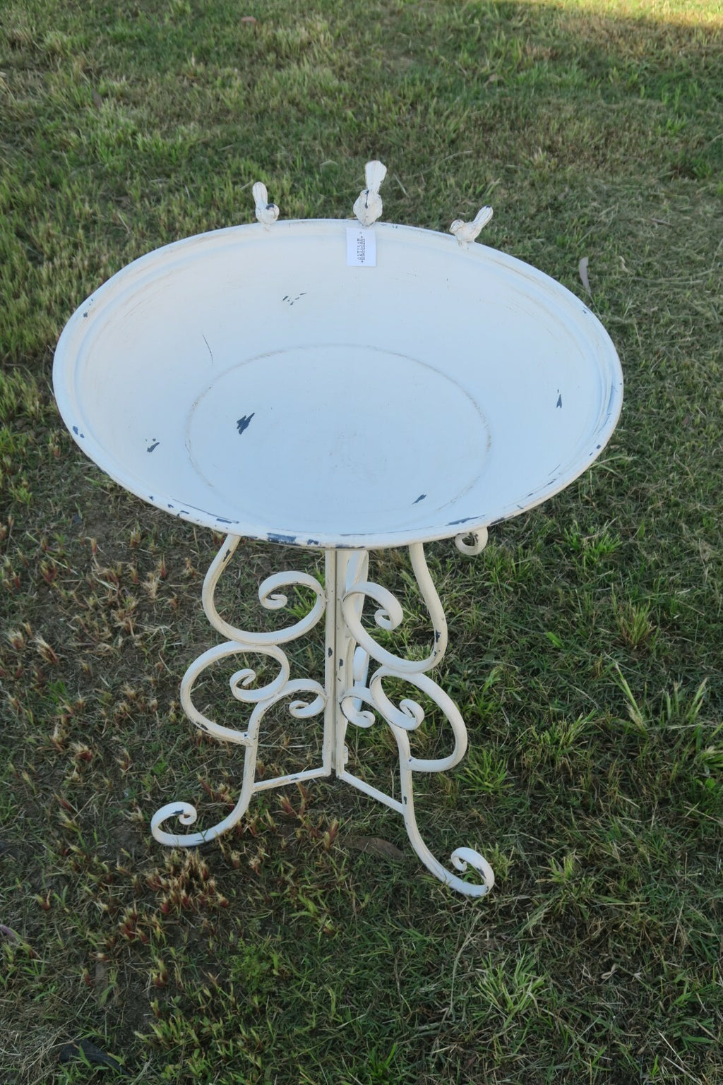 Wild Bird Bath Feeder Food Station Garden Ornaments Metal White Pad Bee Water