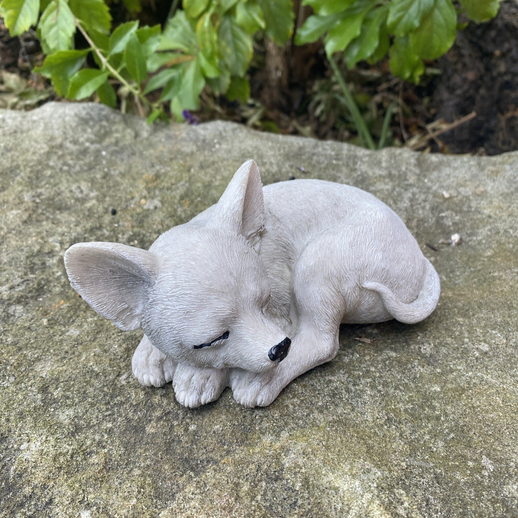 CHIHUAHUA MEMORIAL DOG ANIMAL GARDEN STATUE ORNAMENT FIGURINE