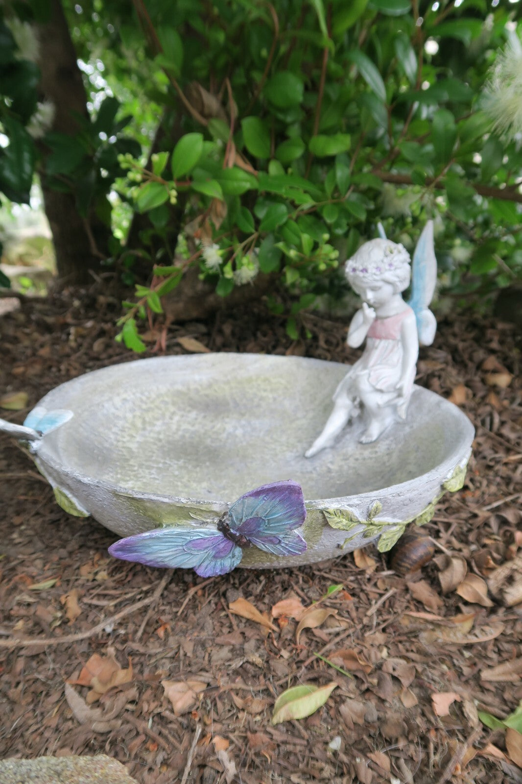 Fairy Bird Bath Station With Wren Bee Garden Statue Ornament
