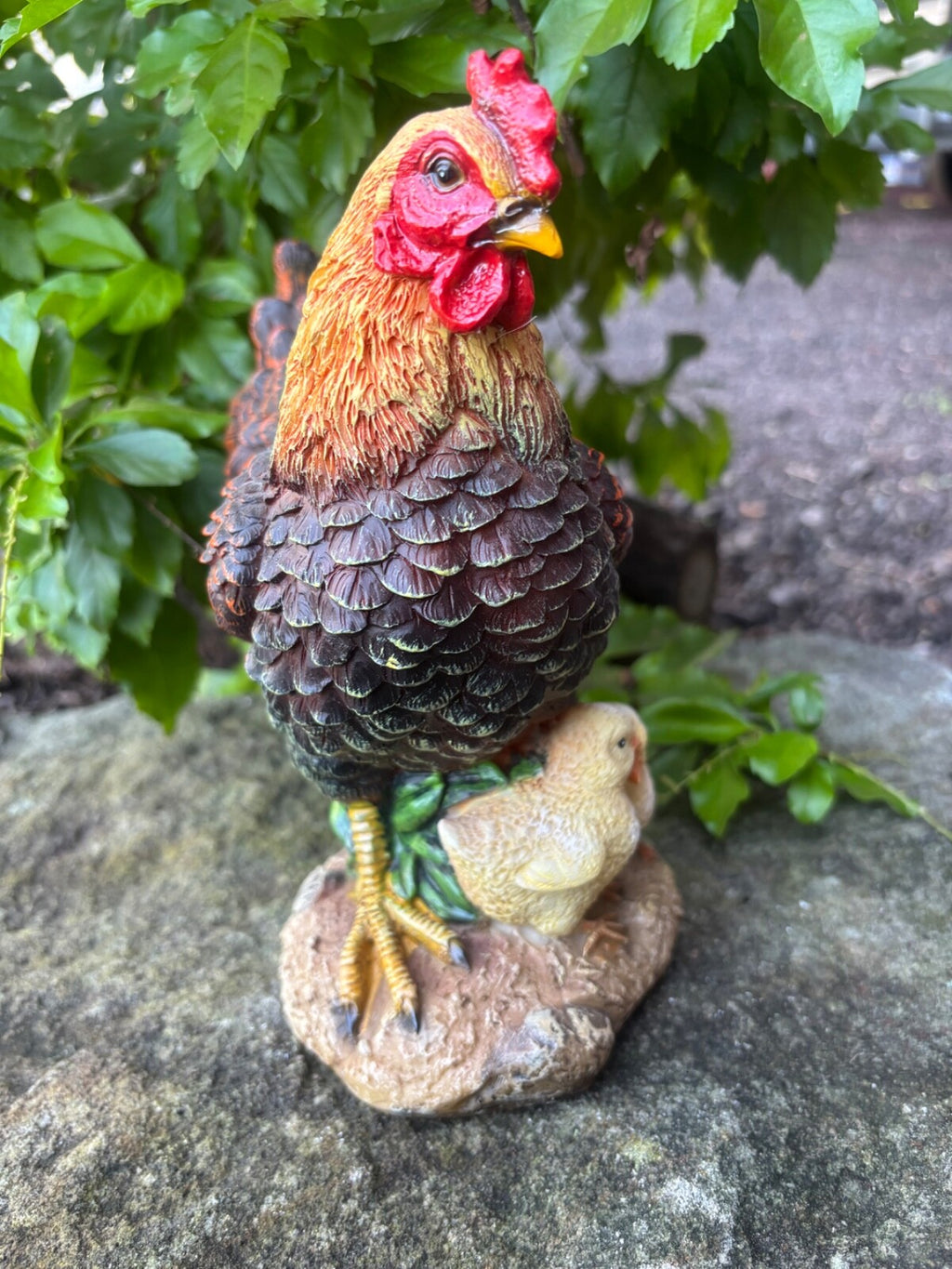 Chicken Hen With Chicks Poultry Statue Garden Ornament