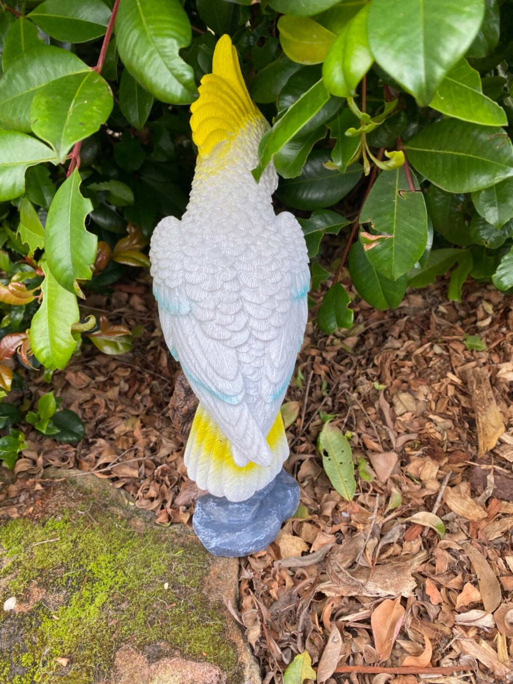 Sulfa Crested Cockatoo on a Branch White Bird Garden Ornament Statue Gift 32cm