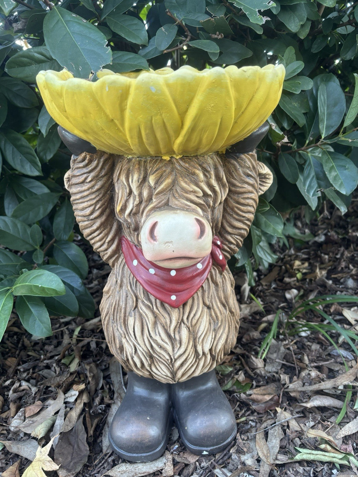 Highland Cow Bird Feeder | Outdoor Garden Bird Bath & Feeder Ornament