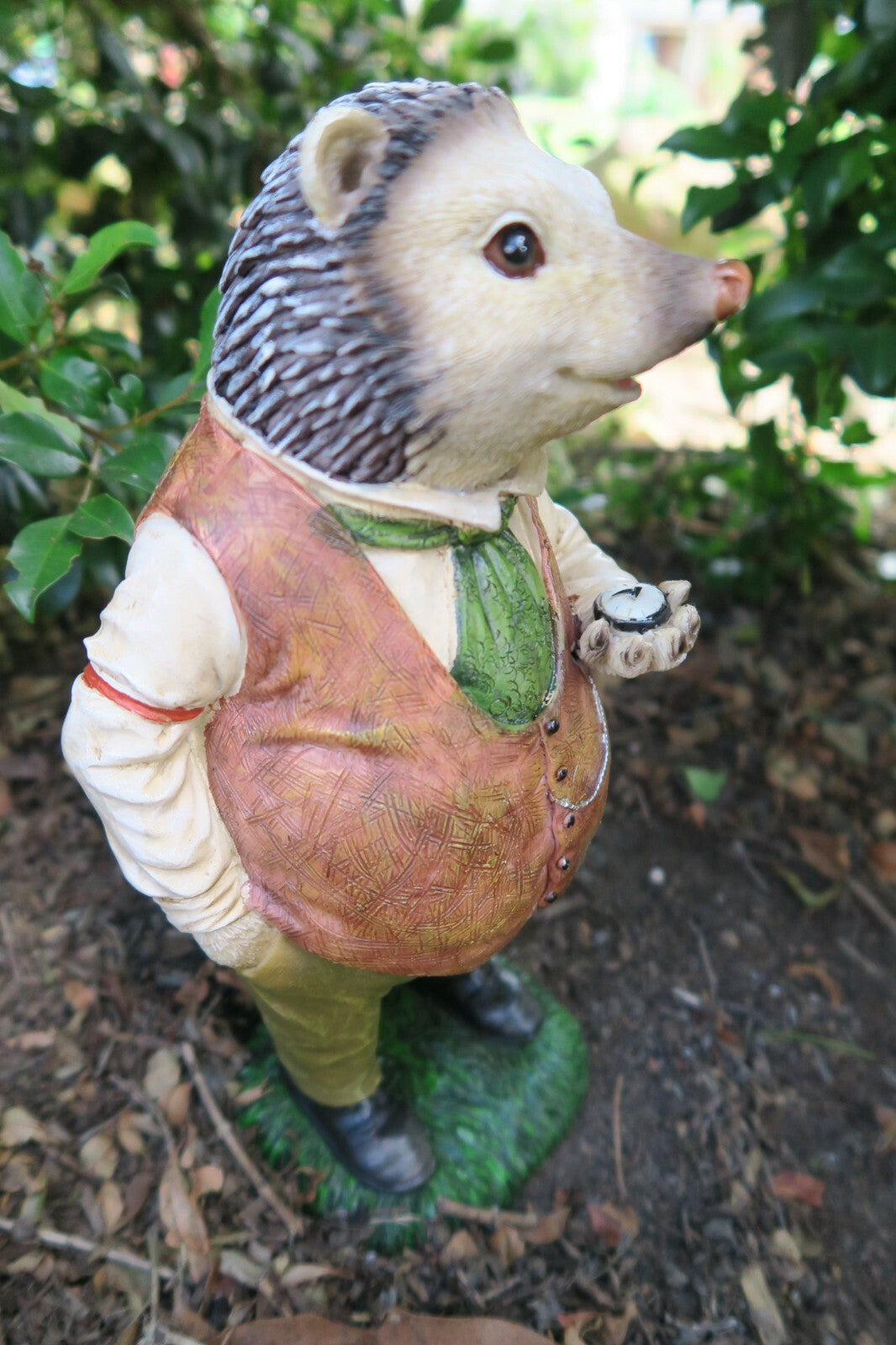 Willow Porcupine Statue With Pocket Watch in Hand Garden Statue lawn Ornament