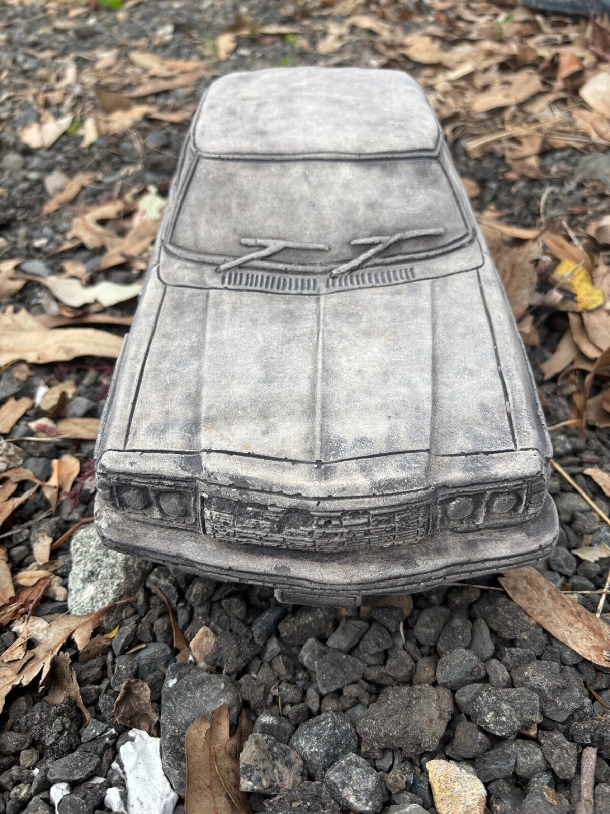 HZ SLE Statesman Car Statue Ornament Concrete Garden Australian Made