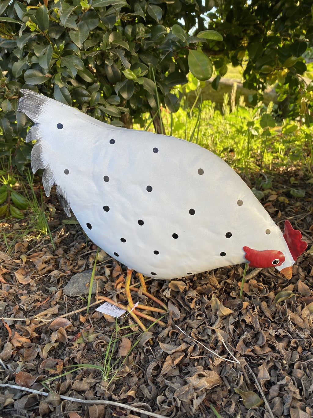2 x Metal Spotted Hen Chicken White Statue Garden Ornament Décor Farm Animals
