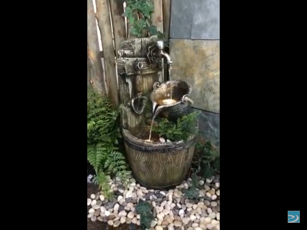 COURTYARD TAP BUCKET WATER FEATURE FOUNTAIN INDOOR OUTDOOR BENCH TOP HOME DECOR