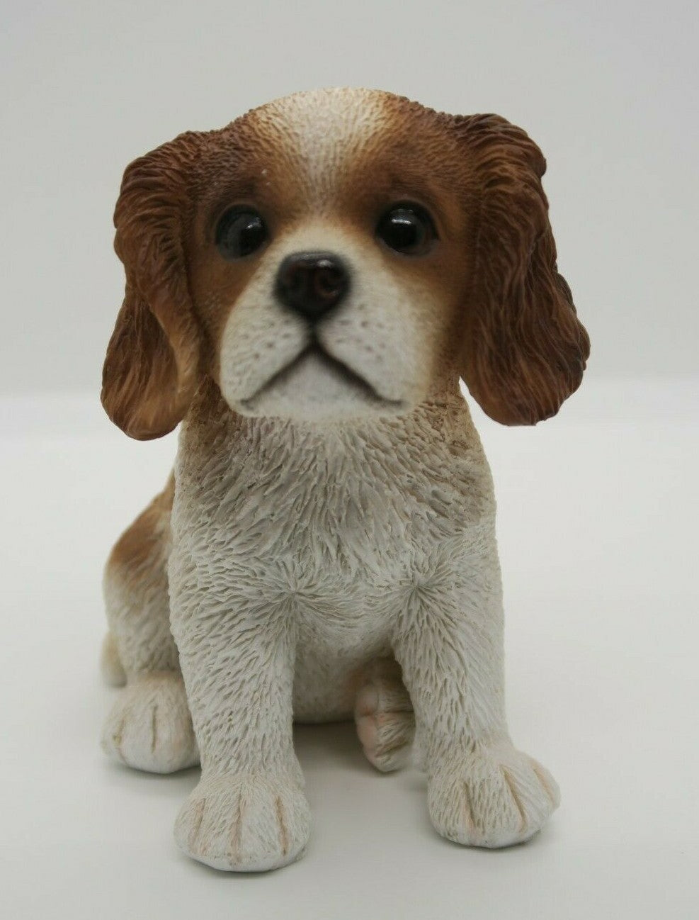 CAVALIER KING CHARLES SPANIEL CAVIE SITTING PUPPY DOG STATUE ORNAMENT MEMORIAL