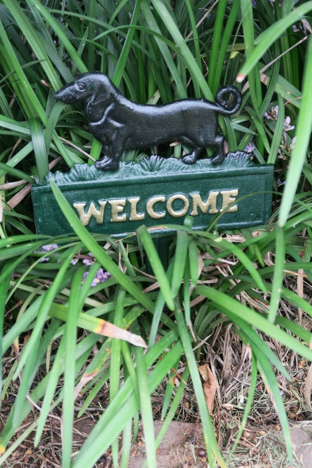 Cast Iron Embossed Garden Stake Sausage Dachshund Dog Garden Decor Lawn Ornament