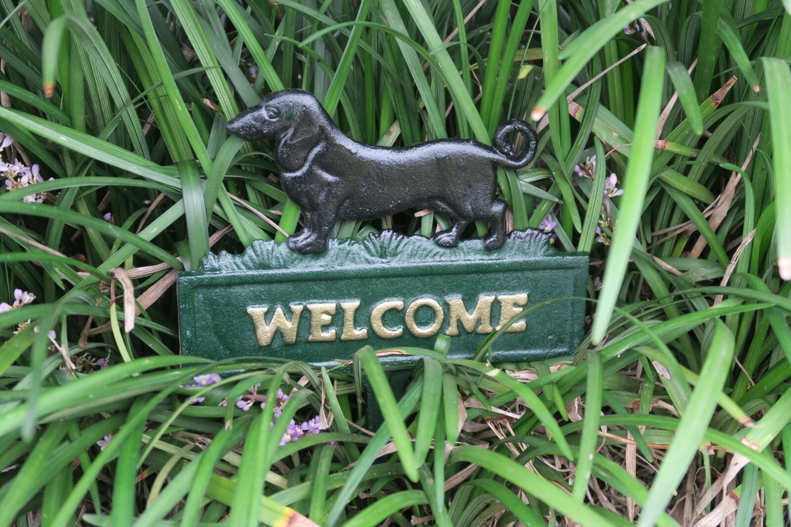 Cast Iron Embossed Garden Stake Sausage Dachshund Dog Garden Decor Lawn Ornament