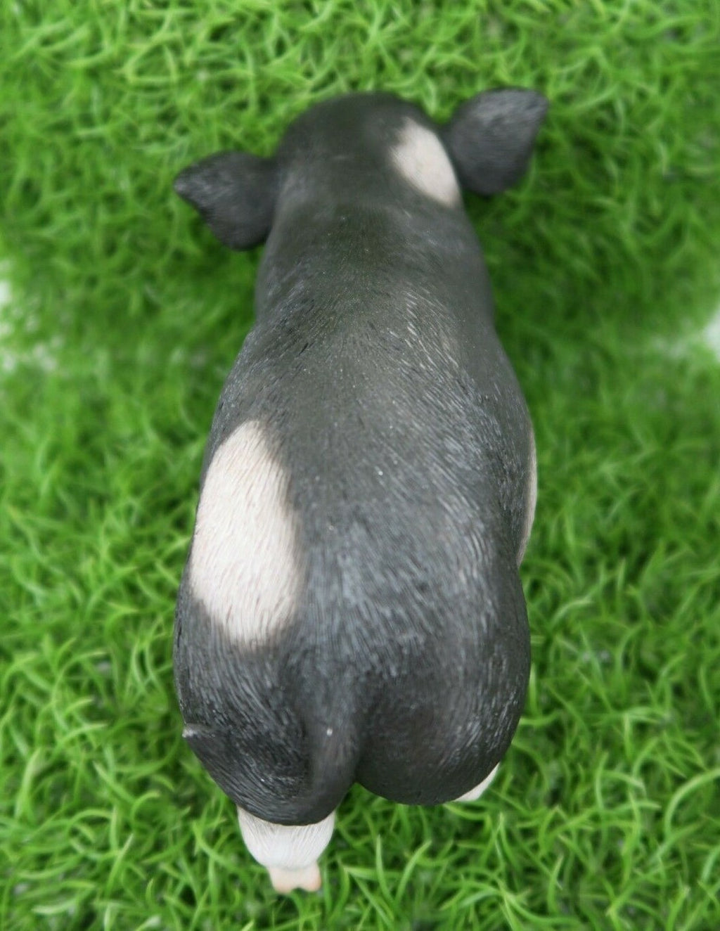 PIG STANDING MINI FARM ANIMAL GARDEN STATUE ORNAMENT FIGURINE BLACK AND WHITE