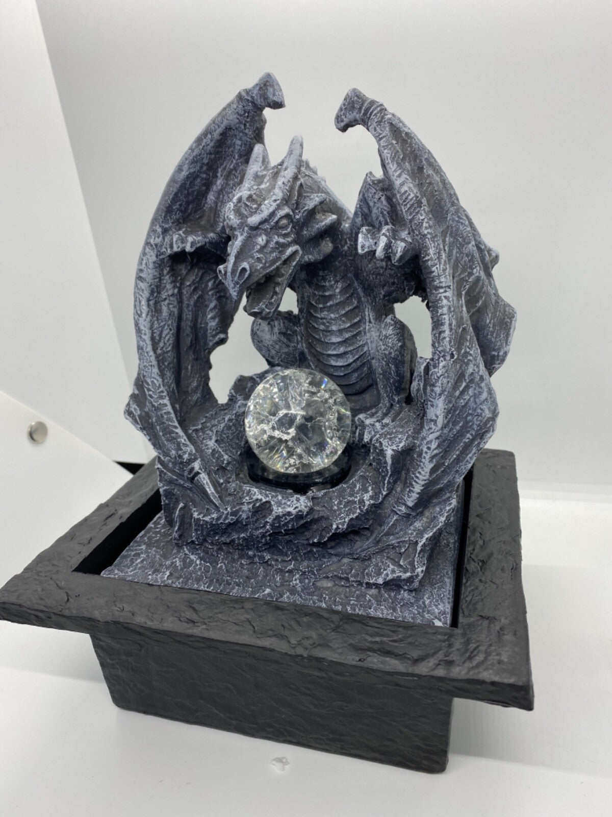 MYSTICAL DRAGON WATER FEATURE FOUNTAIN INDOOR OUTDOOR BENCH TOP HOME DECOR